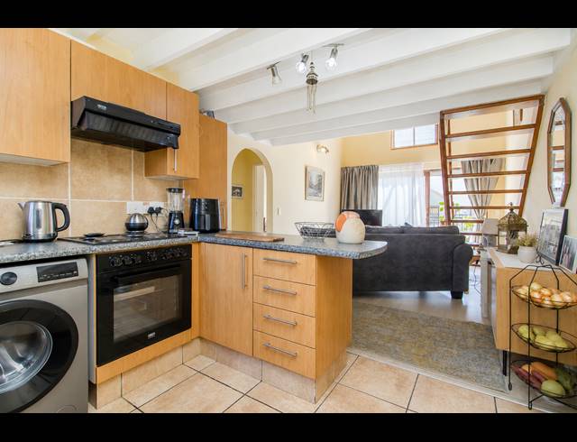 2 BEDROOM APARTMENT FOR SALE IN DOUGLASDALE